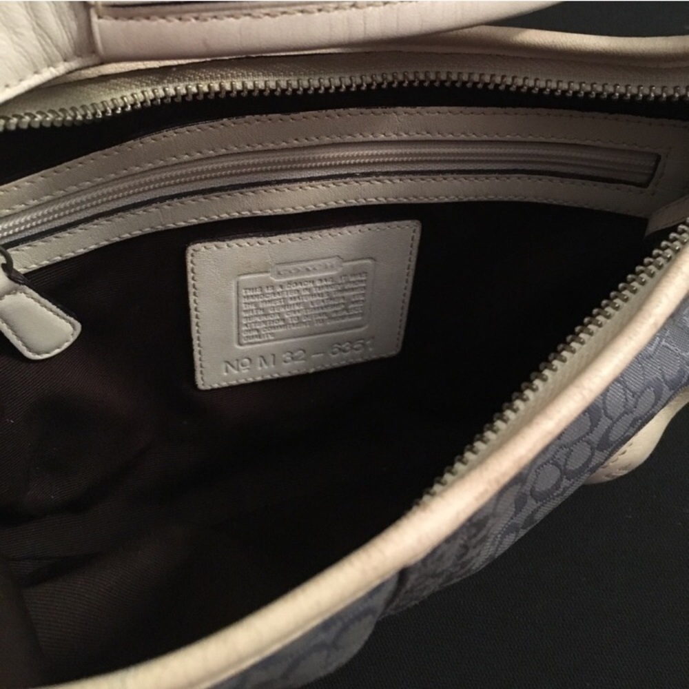 Coach Bag - Picture 3 of 4